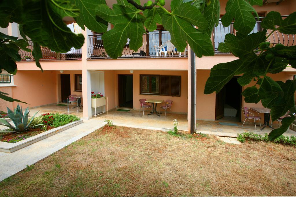 Apartments Neda - Porec South Cameră foto